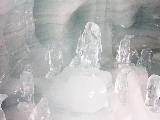 瑞士雪山冰雕企鹅