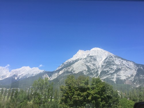 东欧