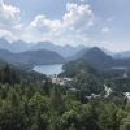慕尼黑一日游A线：新天鹅堡+林德霍夫宫+壁画村上阿默高