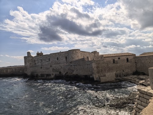 意大利南部和西西里岛