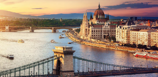 2025布拉格马拉松之旅—畅游东欧三国捷奥匈|8天6晚