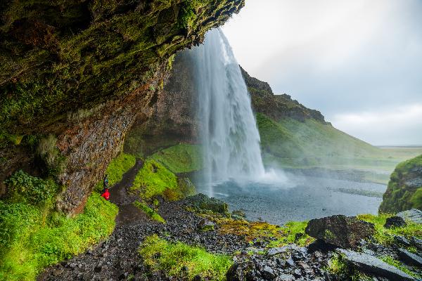 冰岛南岸风光+冰川徒步一日游（英文小巴团）