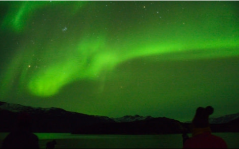 极境远征：从北极到南极的史诗航程游记