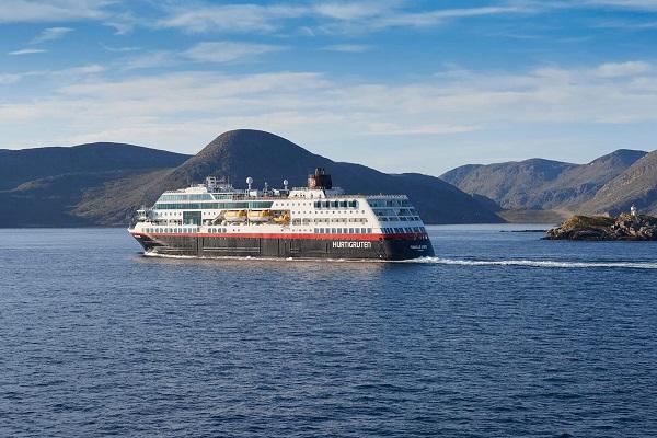 海达路德号（MS Trollfjord） - 北极挪威边疆—奥斯陆、峡湾与斯瓦尔巴13天12夜极地之旅