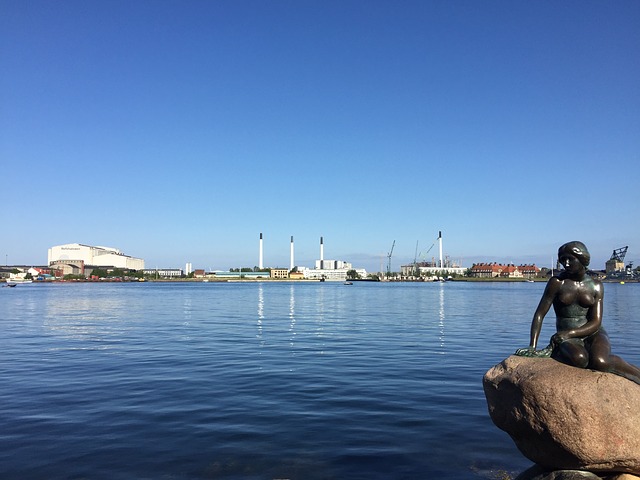 哥本哈根机场(CPH) - 哥本哈根市区（中英文接送机）
