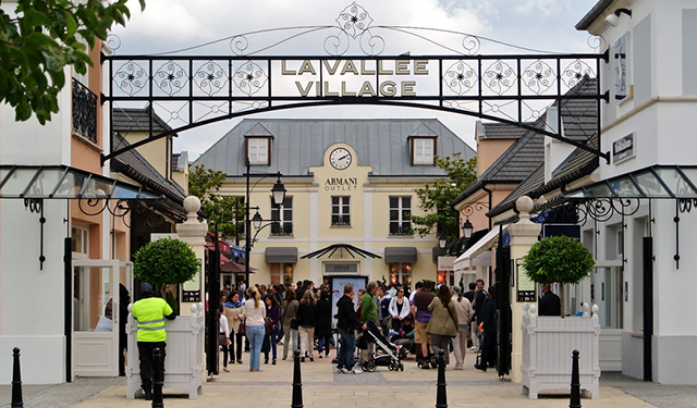 巴黎河谷购物村（La Vallée Village Outlet）巴士票（英文司机）